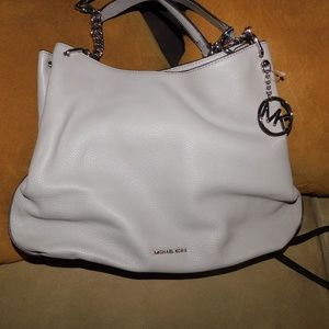 MICHAEL Michael Kors Lillie Chain Shoulder Tote